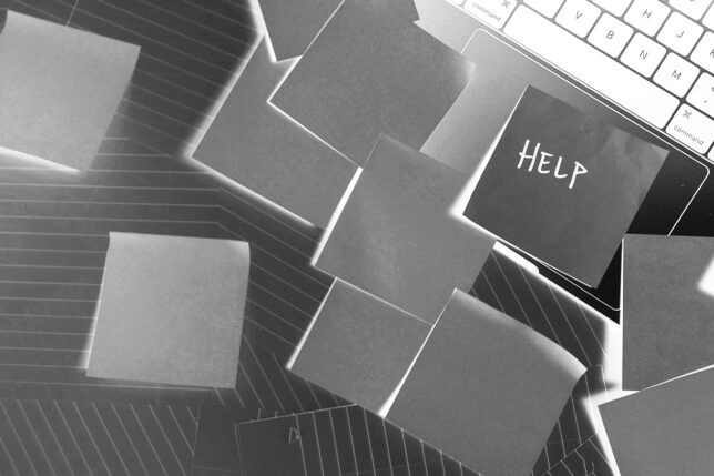 Keyboard with call for help with writing